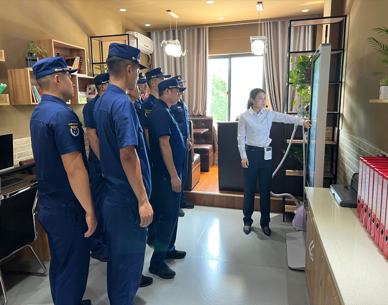 盐城开发区收费站“红擎筑梦学子园”3.jpg